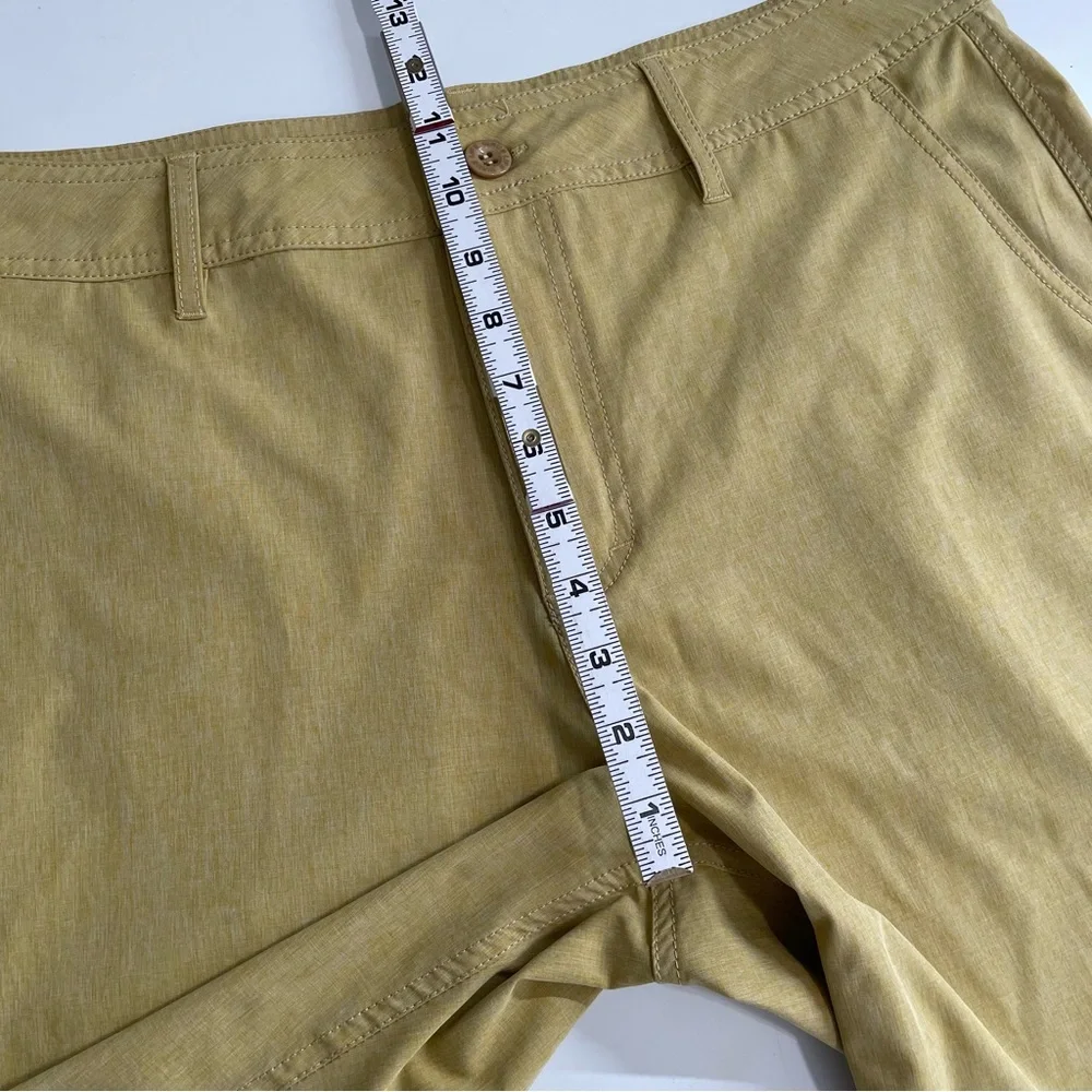 Wave Life Tuna H2O Active Hybrid Shorts Size 34 Flat Front Board Shorts